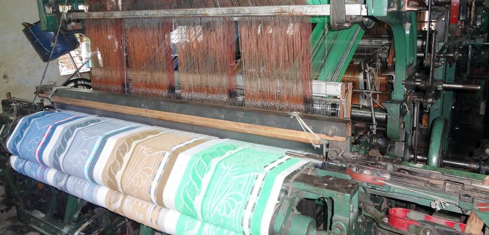 Semi Automatic Looms..